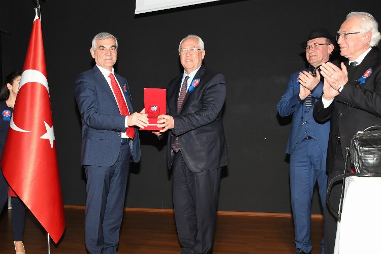 58. Kütüphane Haftası İzmir Karabağlar’da başladı