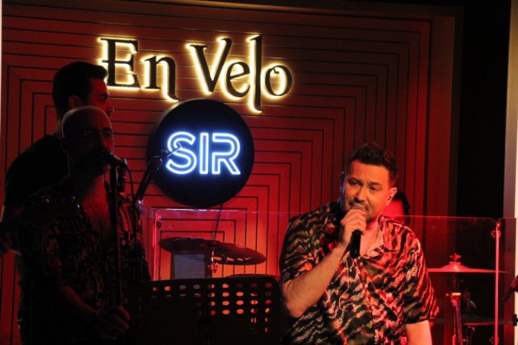 Metin Arolat “Gülşen’e laf edenler üretmeyenler”