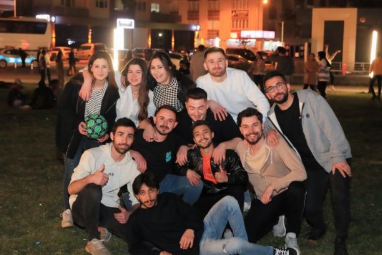 Kütahya’da gençler kaldığı yerden devam