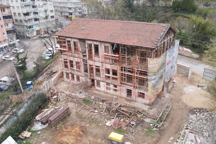 Bursa Yıldırım’da tarihi köşk ayağa kalkıyor