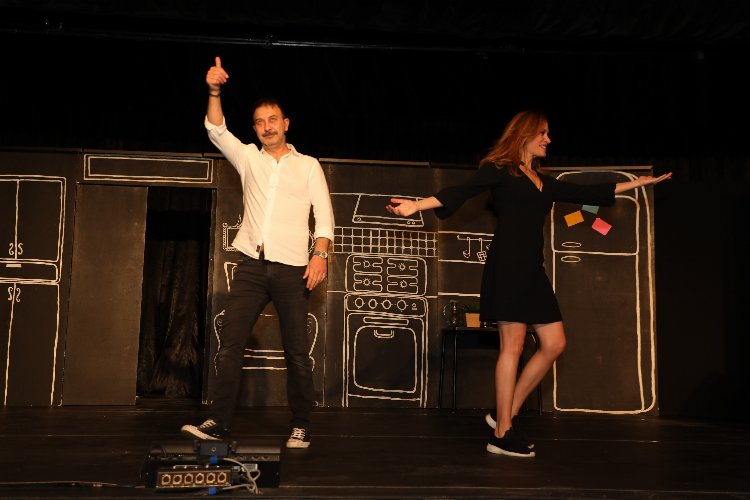 Bursa Gemlik’te “Ölü’n bizi ayırana dek” sahnelendi