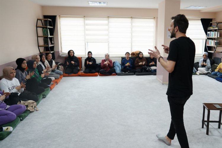 Konya’da liseli gençlere ‘İşaret Dili’ farkındalığı