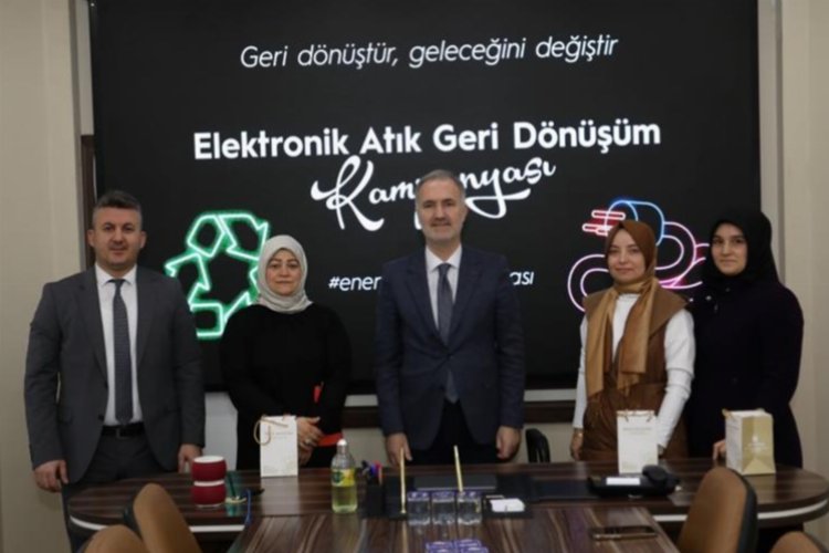 Bursa İnegöl’de ‘elektronik atık’lar ödüllendirdi
