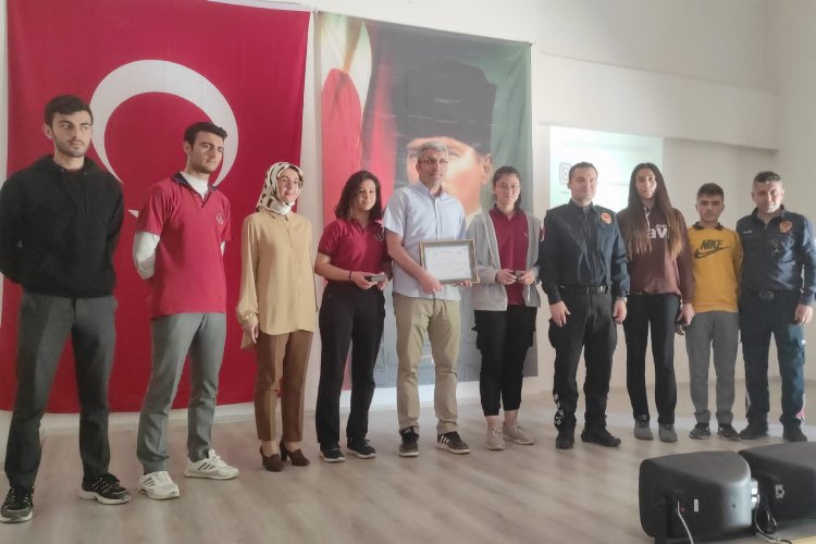 Manisa Ahmetli’de gençler ‘ateşin kahramanları’yla tanıştı
