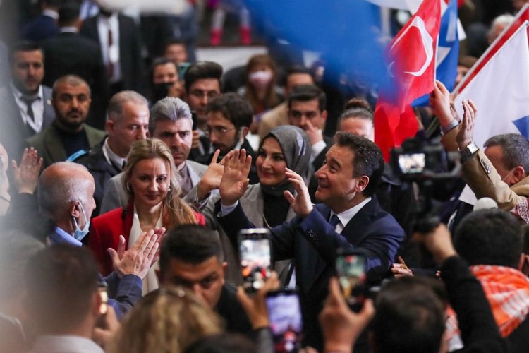 Babacan: “Gücünüz köklü demokrasiyi yok etmeye yetmeyecek”