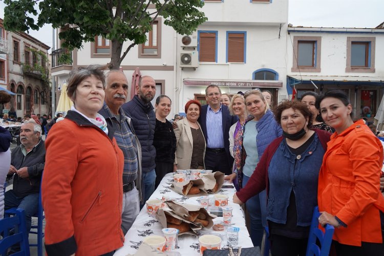 Balıkesir Ayvalık’dev iftar sofrası