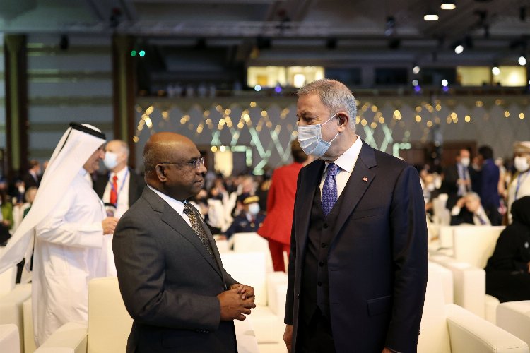 Bakan Akar 20’nci Doha Forum’na katıldı