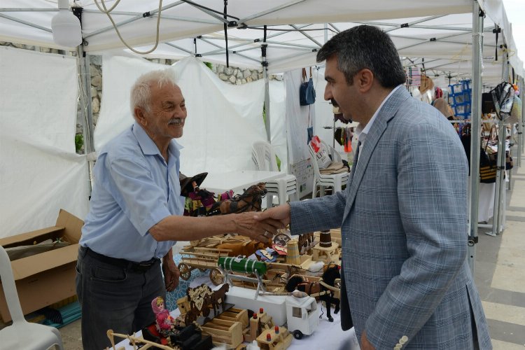 Bursa Yıldırım’da el emekleri görücüye çıktı