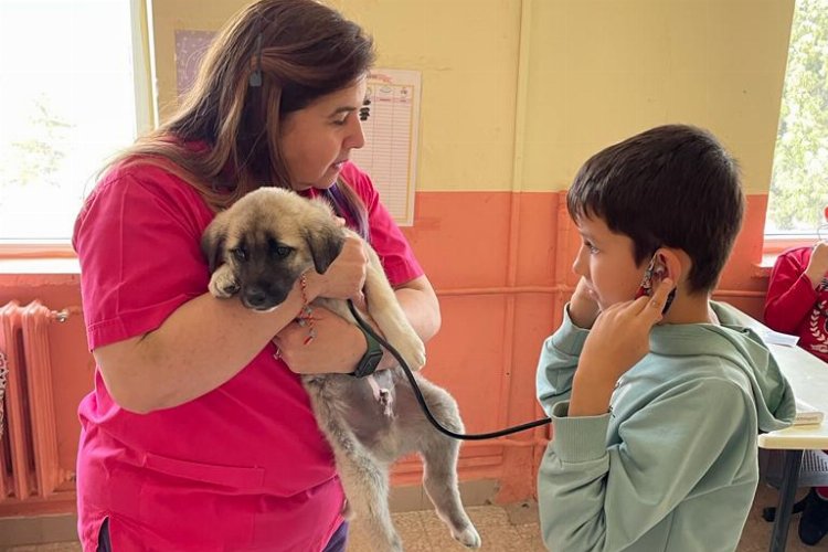 Edirne Enez’de öğrenciler kalplerinin sesini dinledi