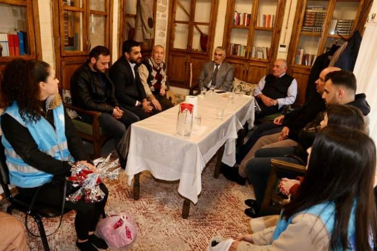 Kilis’te Ak Gençlik’ten, yaşlılara ziyaret