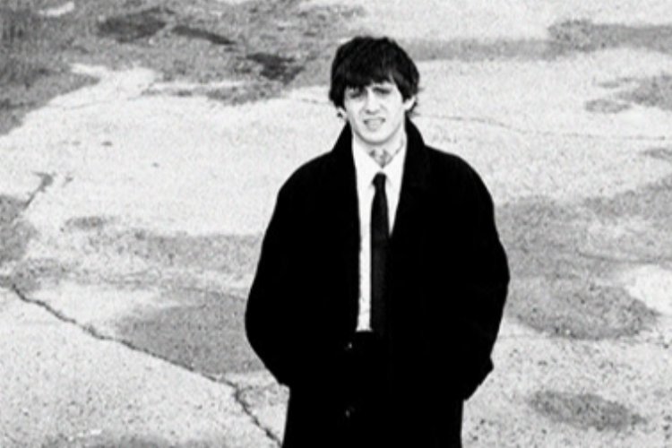 Kum’dan ‘İki Yabancı’