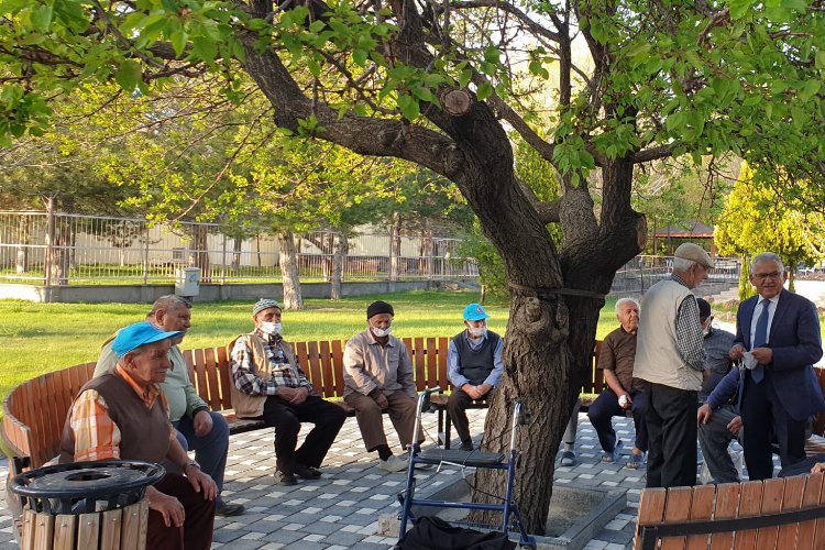 Memduh Büyükkılıç’tan ‘huzurevi’ mesaisi