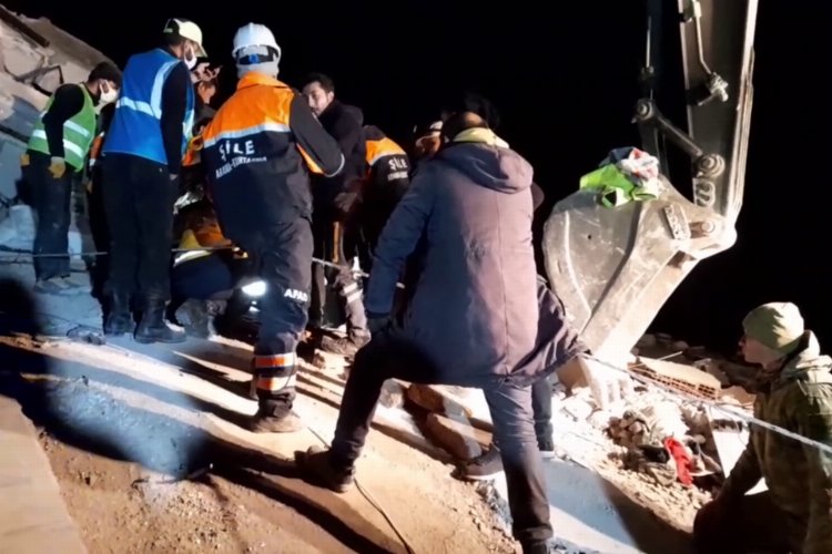 Şile AFAD 112’nci saatte umudu kaldırdı