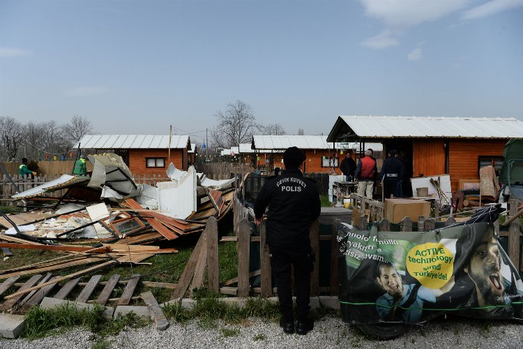Bursa Osmangazi’de kaçak hobi evi operasyonu