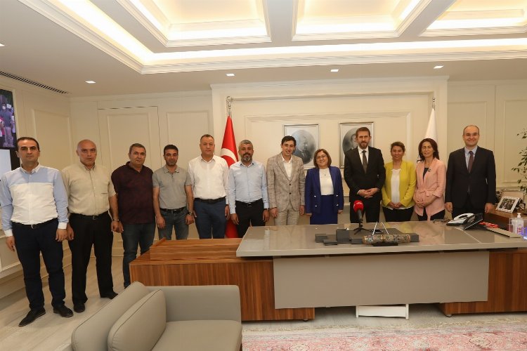 Gaziantep’te brüt 3 bin TL bayram ikramiyesi!