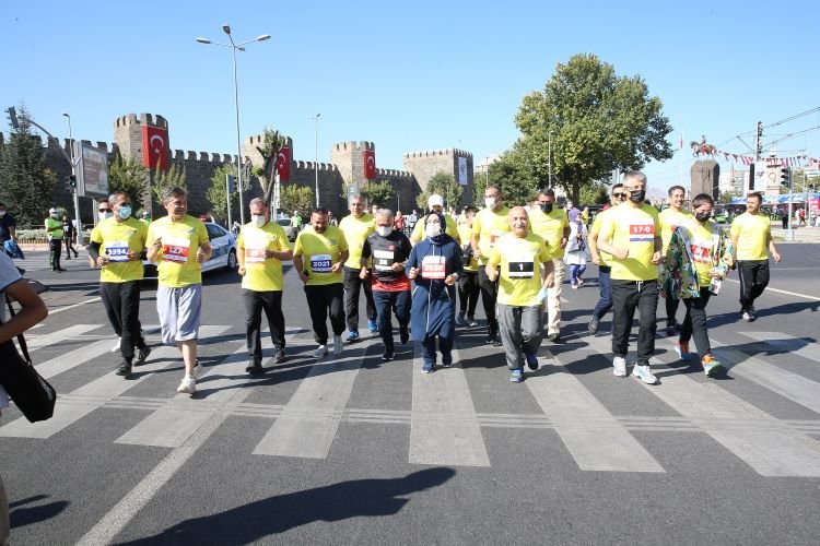 Kayseri Büyükşehir’den ‘İkinci Yarı Maraton’ geliyor