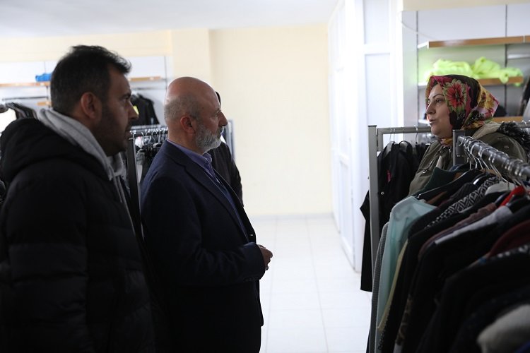 Kayseri Kocasinan’dan depremzedelere tam destek