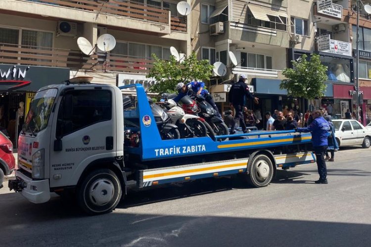 Manisa’da kaldırımlarda motosiklet denetimi