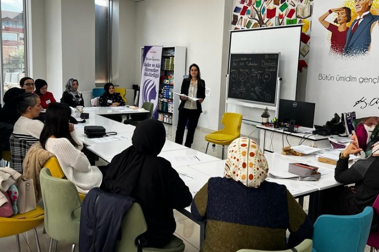 İzmit’te ‘Anne Destek Programı’ başladı