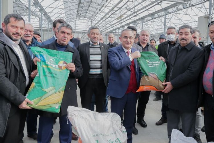 Kütahya Belediyesi’nden çiftçiye gübre desteği