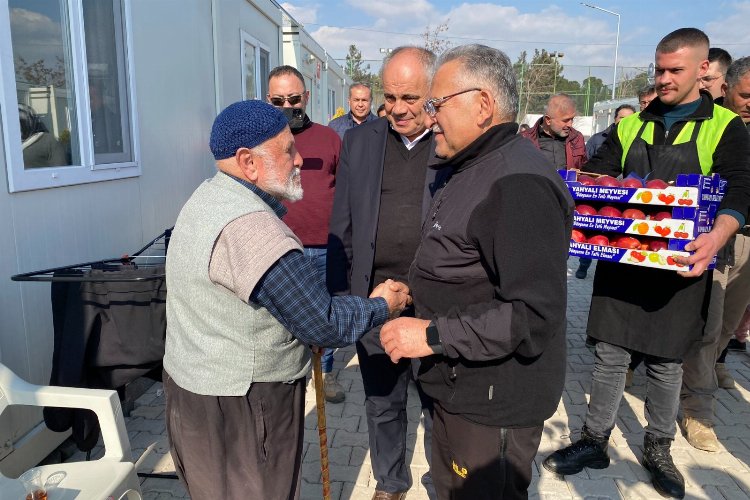 Kayseri Büyükşehir’den depremzedelere güçlü destek