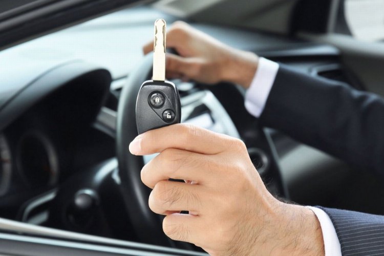 İnternetten araç kiralamak istedi dolandırıldı!