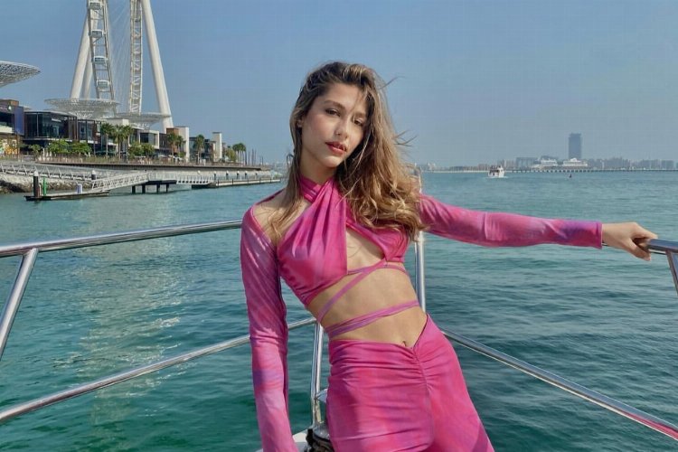 Güzel oyuncu Mira Atagül’ün motivasyonu yüksek!