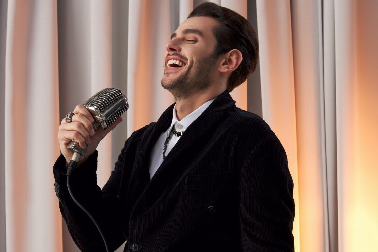 Cemiyet Gazinosu’nda her hafta yeni bir klip