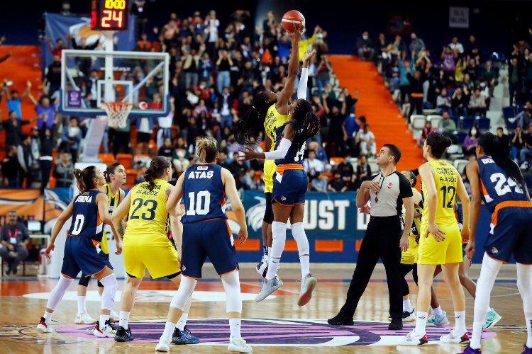 Kadınlarda kupa Mersin’in