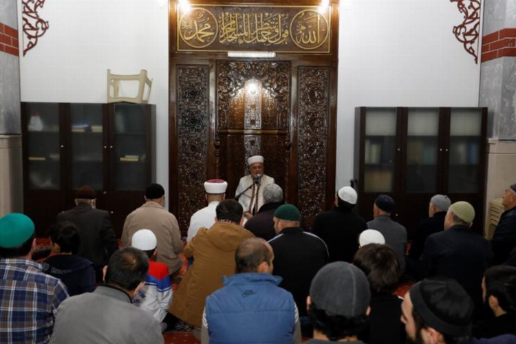 Bursa İnegöl’de Hafız Metin Çakar Kuran-ı Kerim tilavetiyle gönülleri mest etti