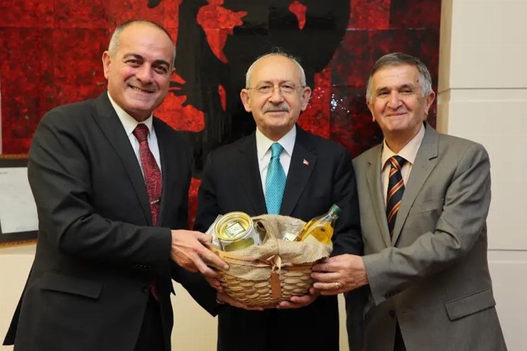 Başkan Sertaslan Gemlik Halk Büfeleri’ni Ankara’da anlattı