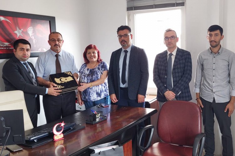 Kocaeli İzmit’te şehit babalarına anlamlı ziyaret