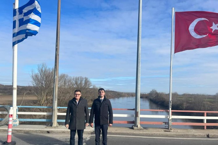 ‘Meriç Nehri’ köprüsünün ayakları temizleniyor