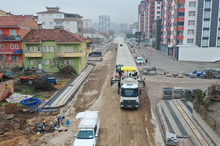 Malatya Büyükşehir’den yol bakım çalışması