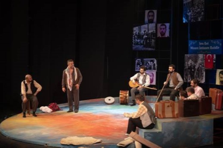 Bursa Büyükşehir Şehir Tiyatrosu İzmir’e ‘Misafir’ oldu