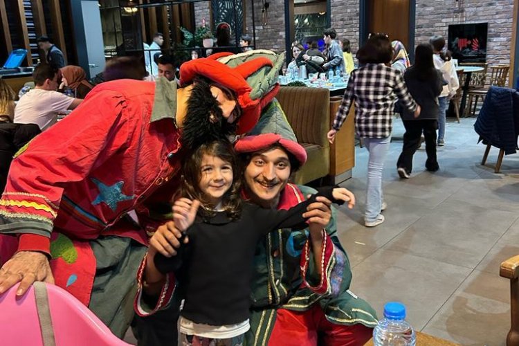 Şehrin Mutfaklarında ‘Hacivat ve Karagöz’ var