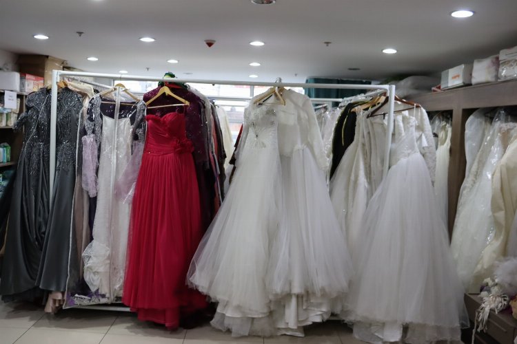 İzmit’te ‘Dost Eller’de özel ürünler sahiplerini bekliyor