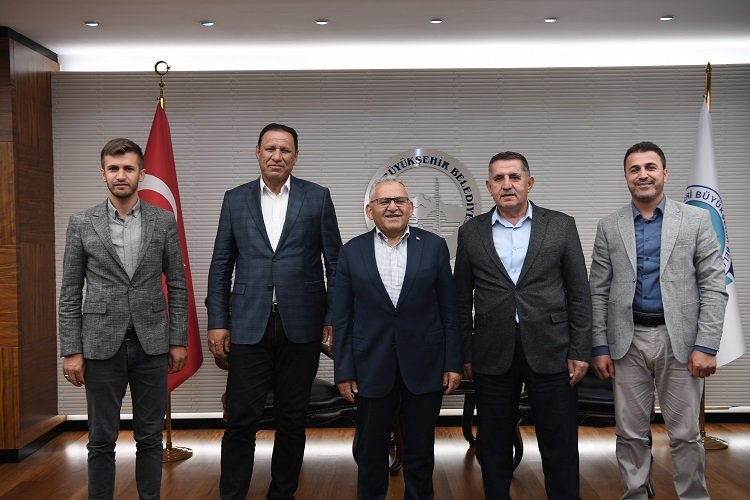 Hakkari’den Başkan Kılıç’a misafir