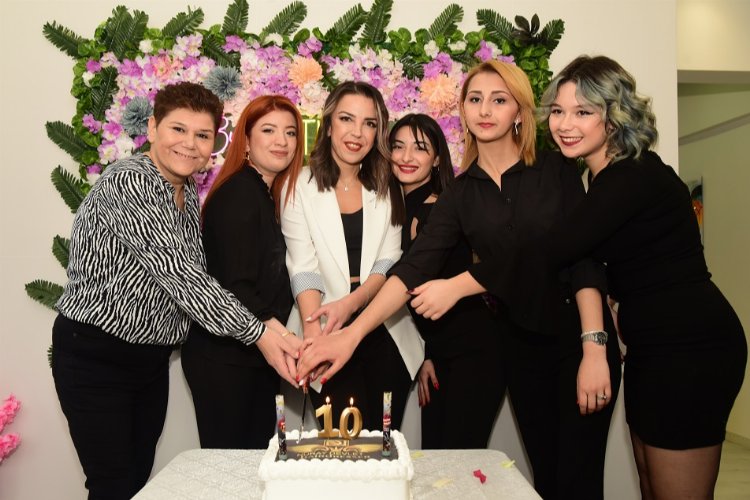 Bursa’da güzellik salonunda 10. yıla sessiz kutlama