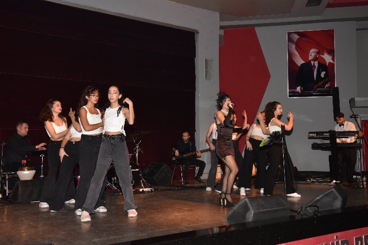 Manisa Pop Orkestrası’dan yeni yıl konseri