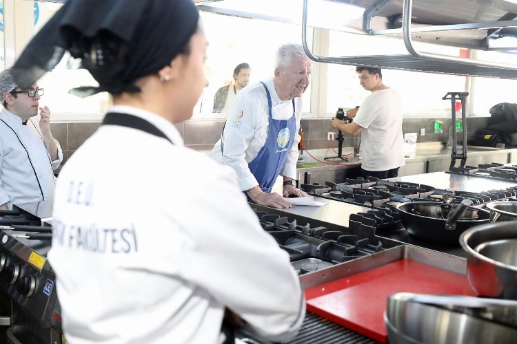 ‘Sağır Şefler Dünya Mutfağını Öğreniyor’