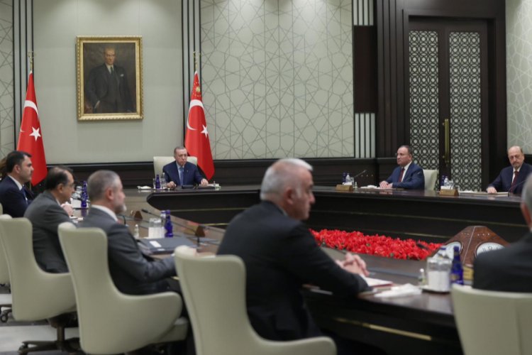 Gözler ‘büyük yapılandırma’ için Kabine’de