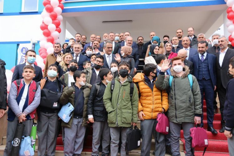 Bakan Özer: “Kadın öğretmen oranı arttı”