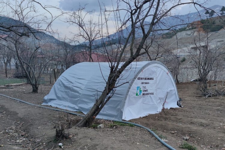 İzmit’ten bölgeye çadır desteği sürüyor