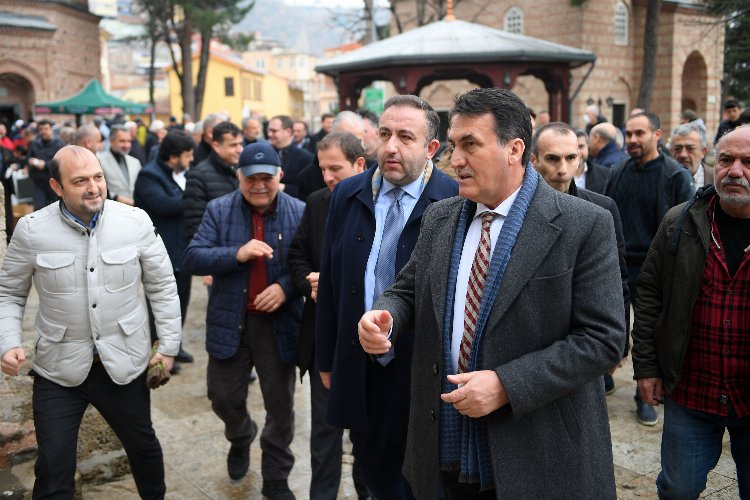 Bursa’da tarihi camiye Osmangazi hizmeti
