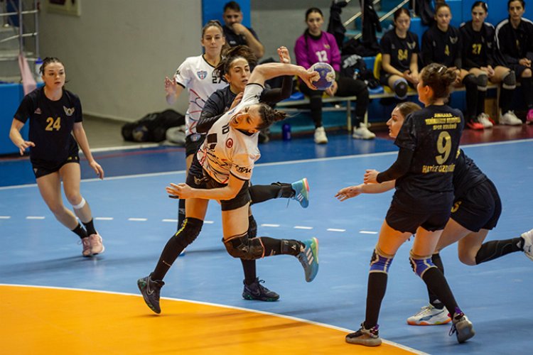 Hentbol Federasyonu’ndan ‘Hentbolcu gönüllü’ çağrısı