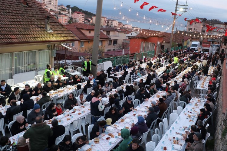 Kocaeli’de Gültepeliler geleneksel iftarda buluştu