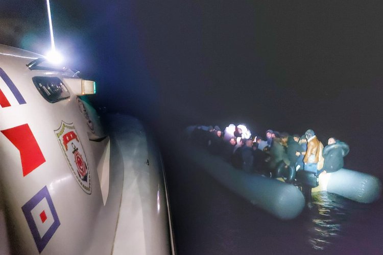 Muğla Datça’da 42 düzensiz göçmen yakalandı