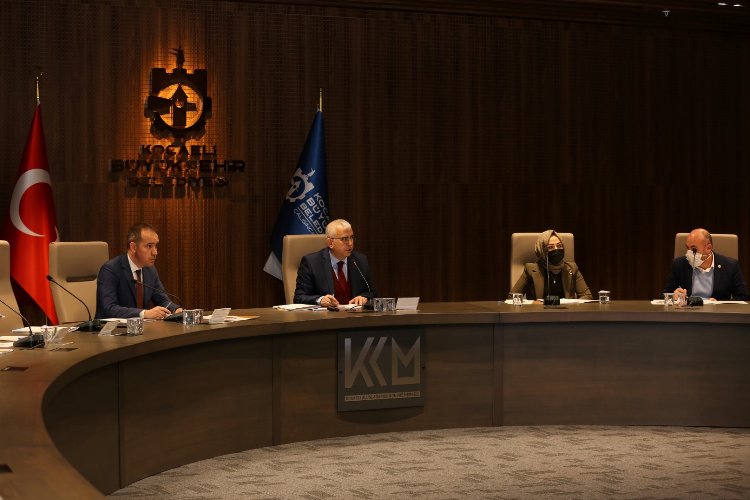 Kocaeli’nde Salim Dervişoğlu Caddesine 3 yeni sinyalizasyon