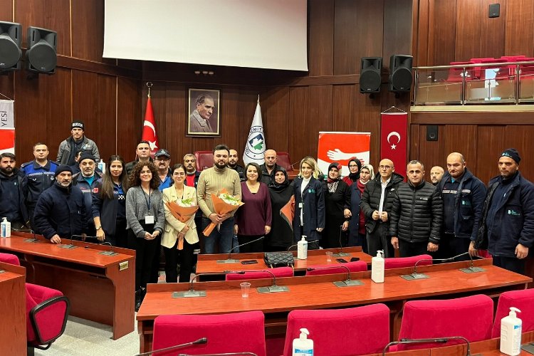 Kocaeli İzmit’te belediye personeline farkındalık semineri
